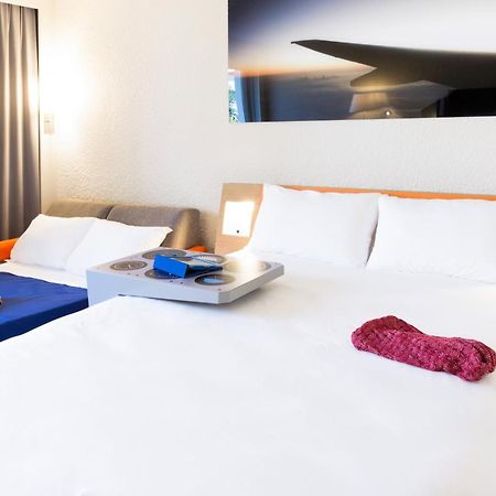 Ibis Styles Marseille Aeroport Hotel Vitrolles  Buitenkant foto