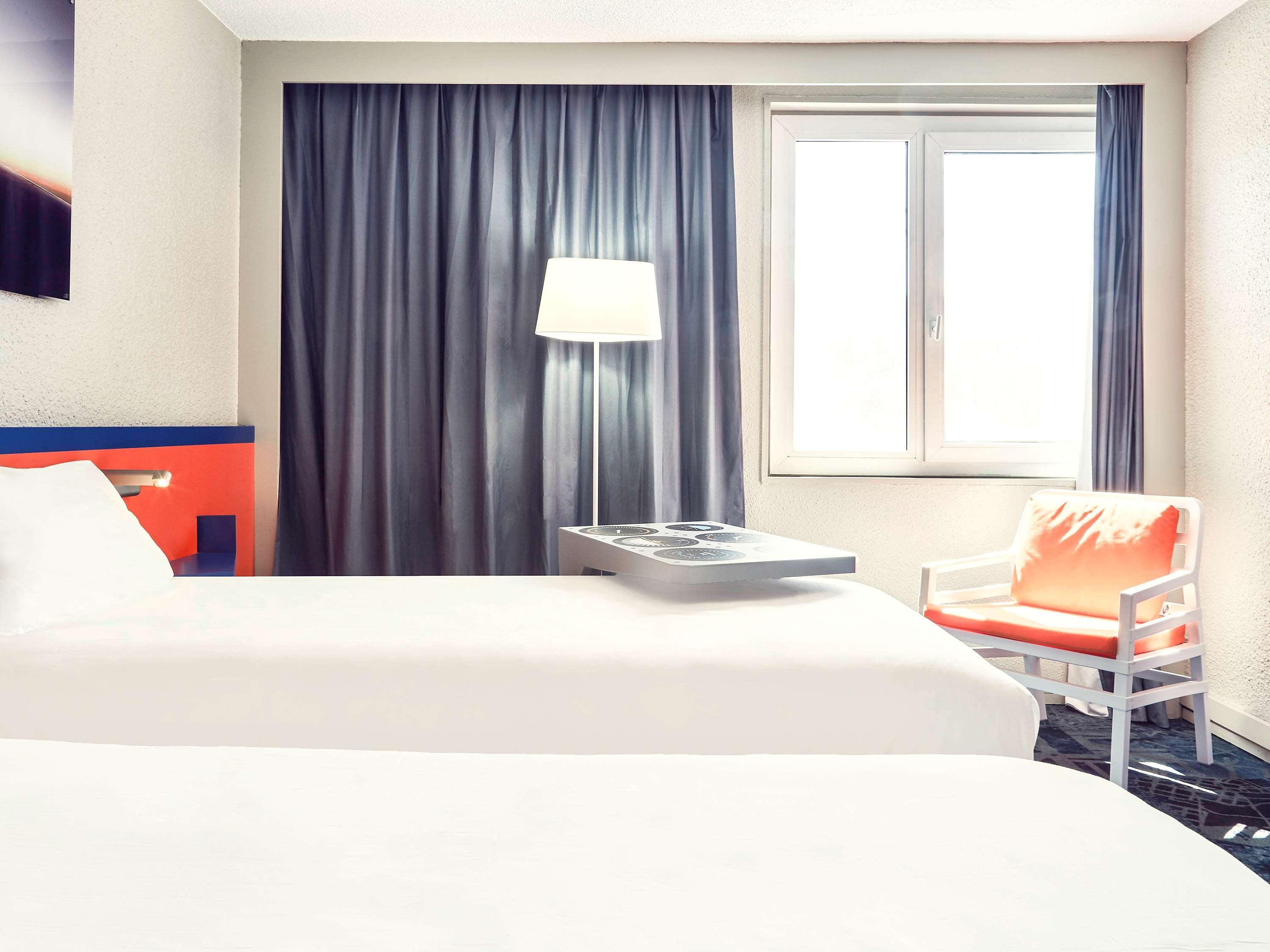 Ibis Styles Marseille Aeroport Hotel Vitrolles  Buitenkant foto