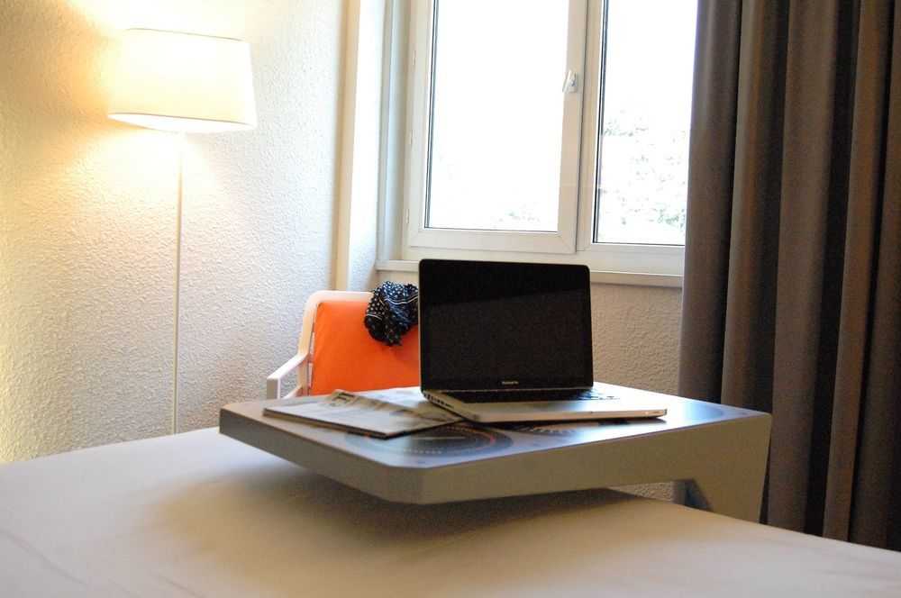 Ibis Styles Marseille Aeroport Hotel Vitrolles  Buitenkant foto